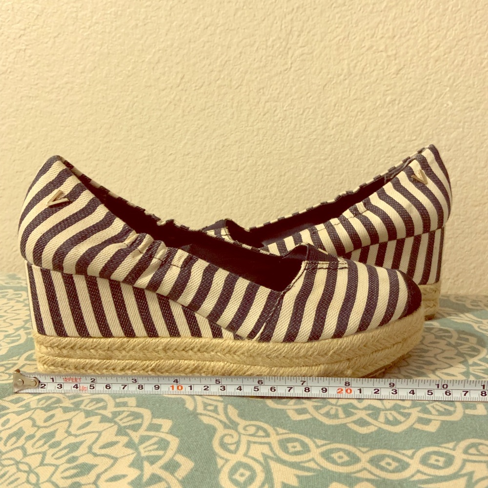 Victor Alfaro wedges